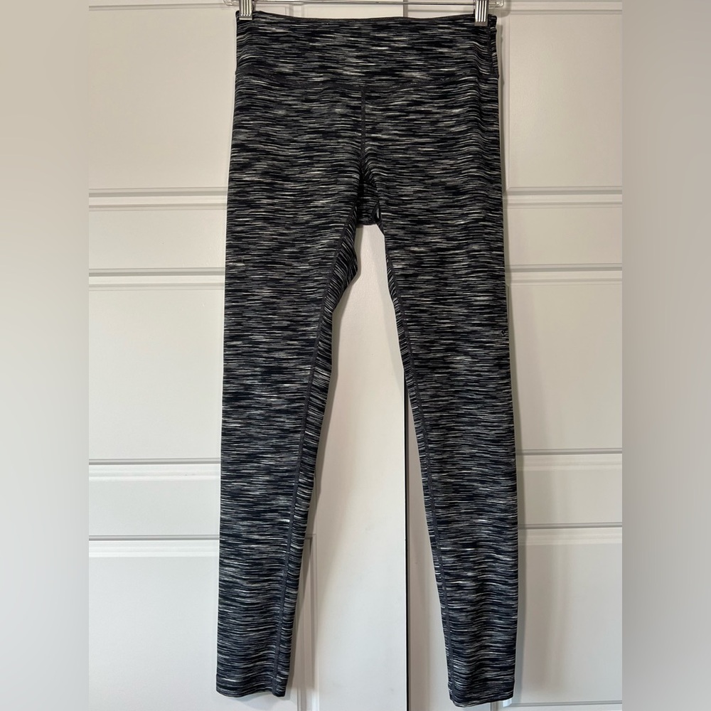 Zella SM‎ Black and Gray Leggings Athletic Stretchy Bottoms